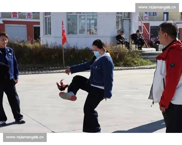 毽子比赛：传统体育与现代竞技的完美结合，挑战极限与展现风采