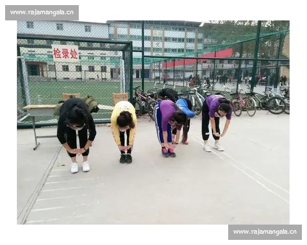 力聚一绳声震赛场校园拔河比赛精彩瞬间广播稿激扬青春团结拼搏 力聚一绳声震赛场校园拔河比赛精彩瞬间广播稿激扬青春团结拼搏